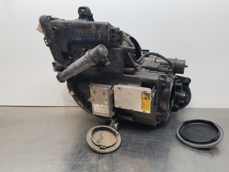 Recambio de faro derecho para mercedes clase cls (w219) 500 referencia OEM IAM A2198203061  