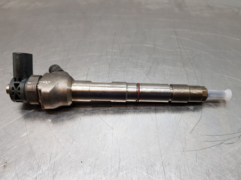 Recambio de inyector para audi a4 (b9) quattro referencia OEM IAM 04L130277AE 0445110556 