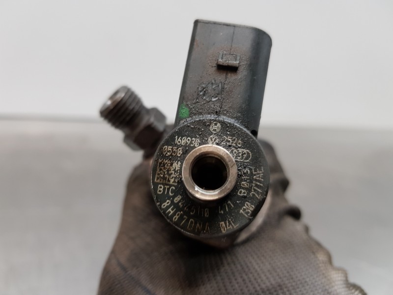 Recambio de inyector para audi a4 (b9) quattro referencia OEM IAM 04L130277AE 0445110471 