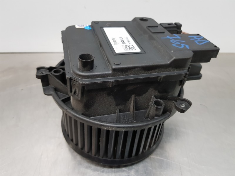 Recambio de motor calefaccion para audi a4 (b9) quattro referencia OEM IAM 4M1820021  