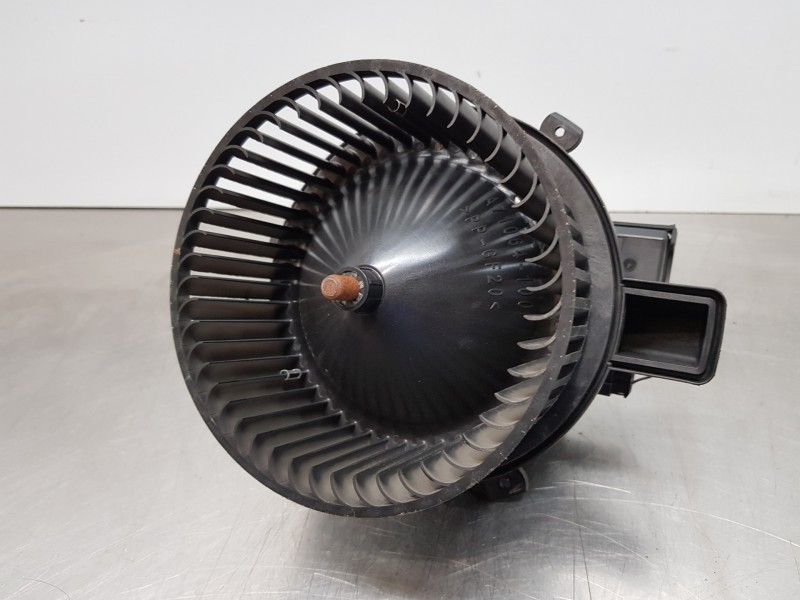 Recambio de motor calefaccion para audi a4 (b9) quattro referencia OEM IAM 4M1820021  