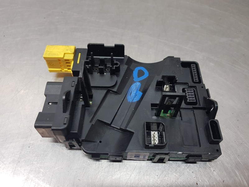 Recambio de centralita luces para volkswagen golf v berlina (1k1) highline referencia OEM IAM 1K0953549AE  