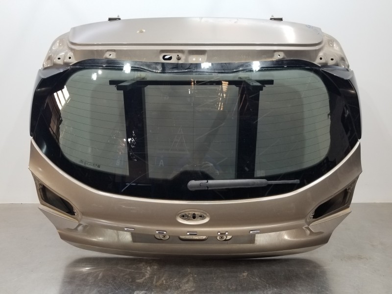 Recambio de porton trasero para ford focus active referencia OEM IAM 2566476 PJX7BA40410EC 