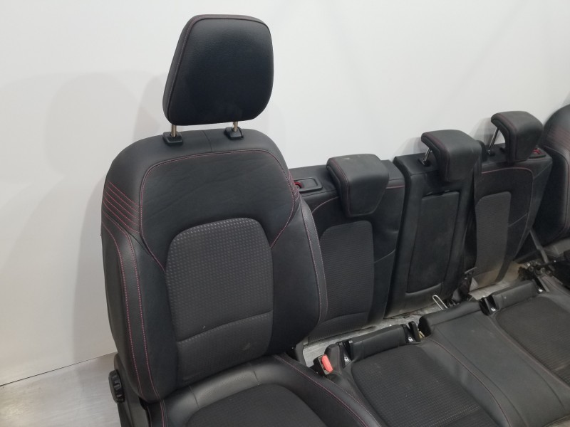 Recambio de juego asientos completo para ford focus active referencia OEM IAM JX6T14B720GBAA JX7JB62900BD1GO6 JX6A9661704CM