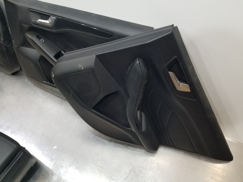 Recambio de juego asientos completo para ford focus active referencia OEM IAM JX6T14B720GBAA JX7JB62900BD1GO6 JX6A9661704CM