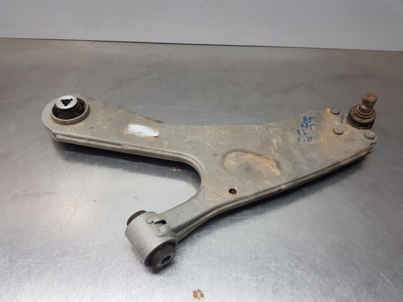 Recambio de brazo suspension inferior delantero izquierdo para opel mokka gs line referencia OEM IAM 9831682580  