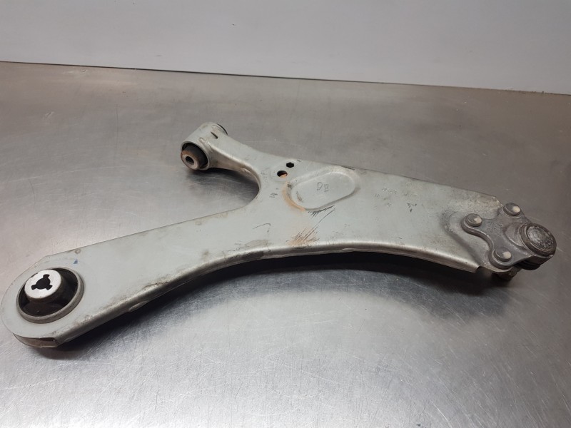 Recambio de brazo suspension inferior delantero izquierdo para opel mokka gs line referencia OEM IAM 9831682580  
