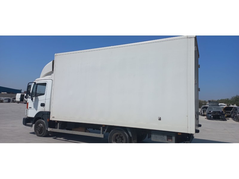 nissan atleon del año 2011