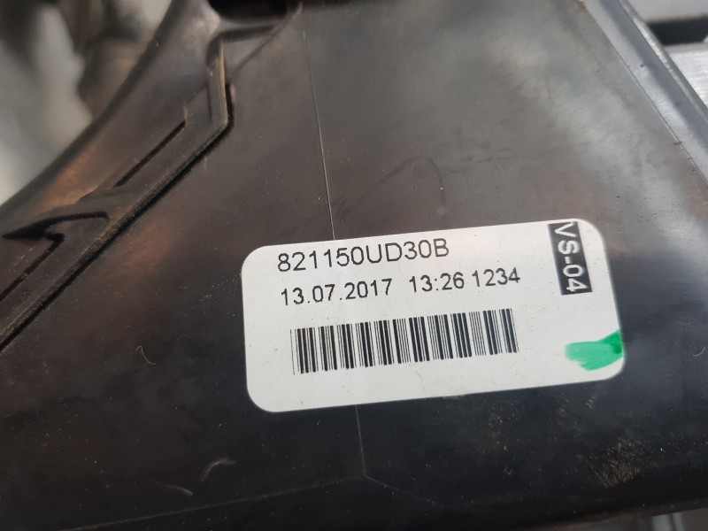 Recambio de caja reles / fusibles para toyota yaris hybrid referencia OEM IAM 821150UD30B  