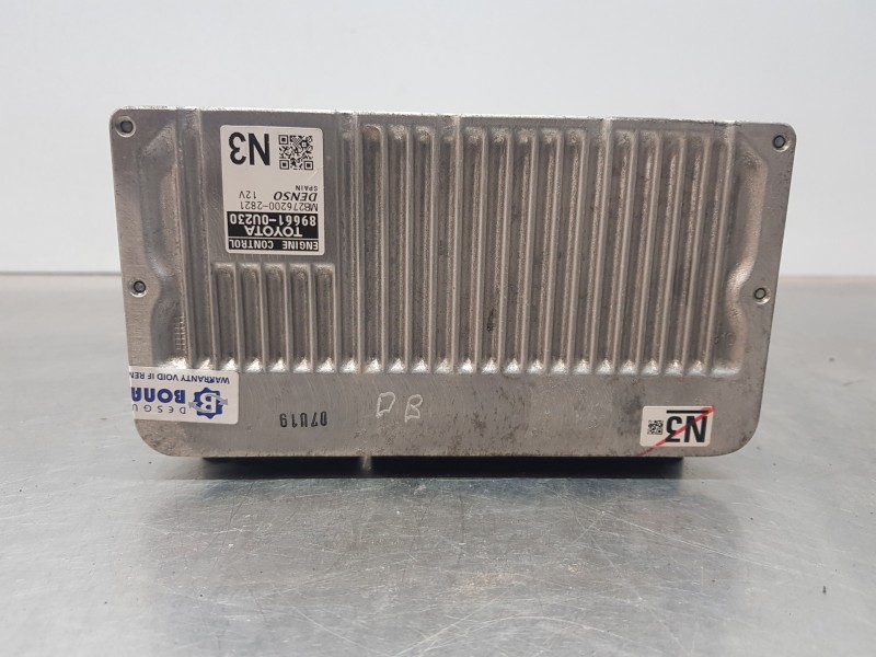Recambio de centralita motor uce para toyota yaris hybrid referencia OEM IAM 896610U230 MB2762002821 