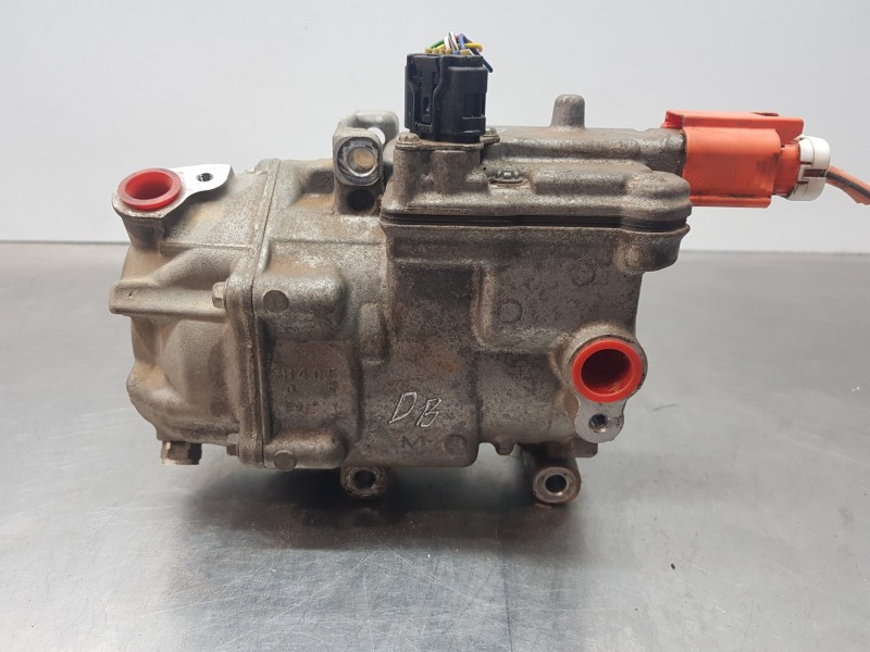 Recambio de compresor aire acondicionado para toyota yaris hybrid referencia OEM IAM 8837052012 0422001350 