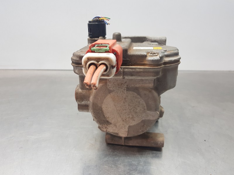 Recambio de compresor aire acondicionado para toyota yaris hybrid referencia OEM IAM 8837052012 0422001350 