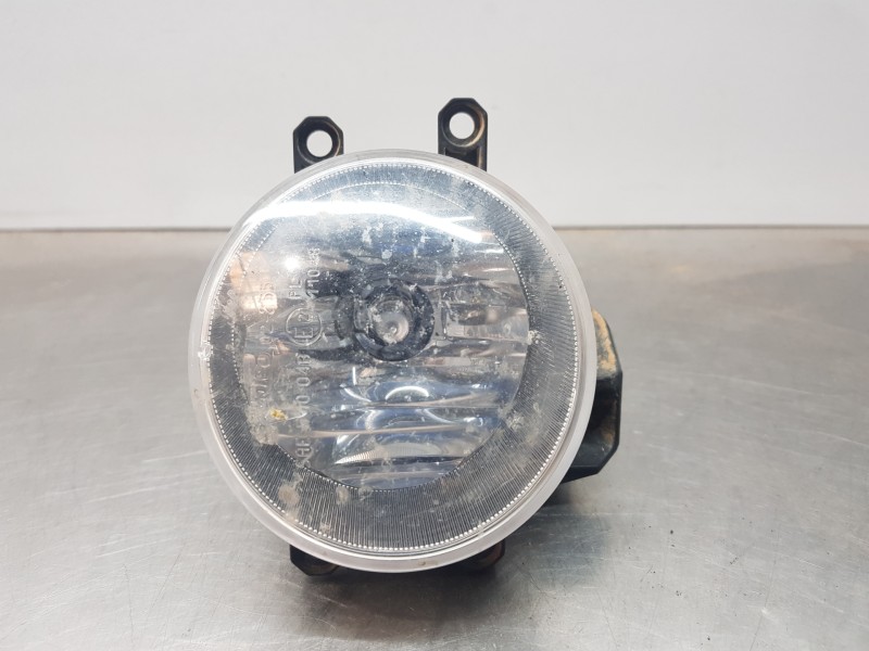 Recambio de faro antiniebla izquierdo para toyota yaris hybrid referencia OEM IAM 8122002110  