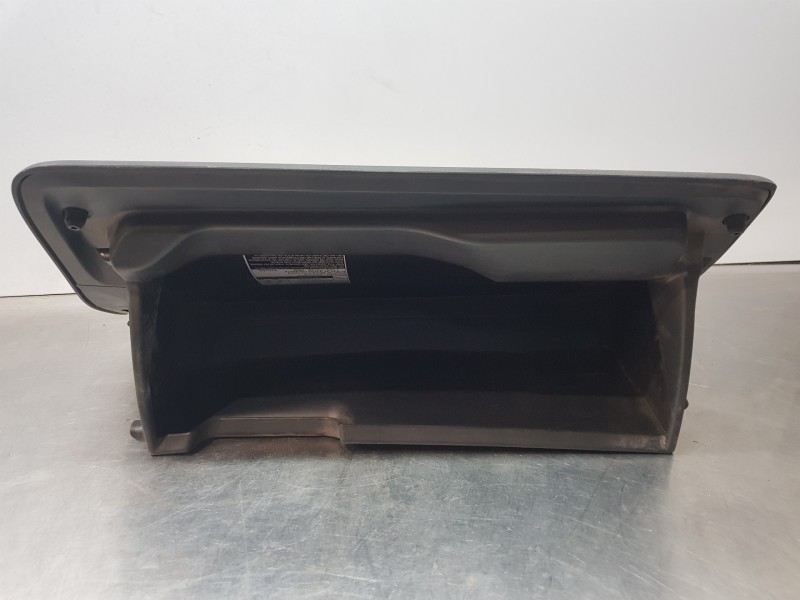 Recambio de guantera para toyota yaris hybrid referencia OEM IAM 555500D151C1 555500D151 