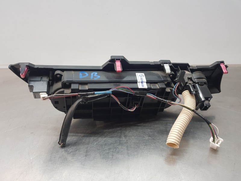 Recambio de mando climatizador para toyota yaris hybrid referencia OEM IAM 559000D800C3 559000D800 