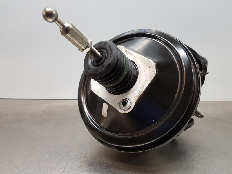 Recambio de servofreno para audi a4 (b9) quattro referencia OEM IAM 8W0612107 8W0612103B 