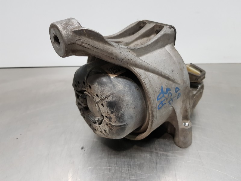 Recambio de soporte motor derecho para audi a4 (b9) quattro referencia OEM IAM 8W0199372CD  