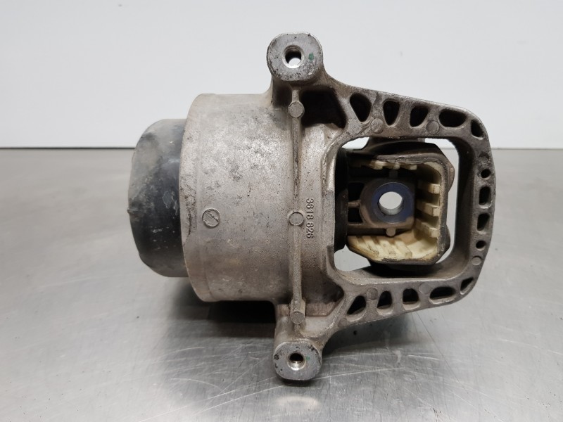 Recambio de soporte motor derecho para audi a4 (b9) quattro referencia OEM IAM 8W0199372CD  