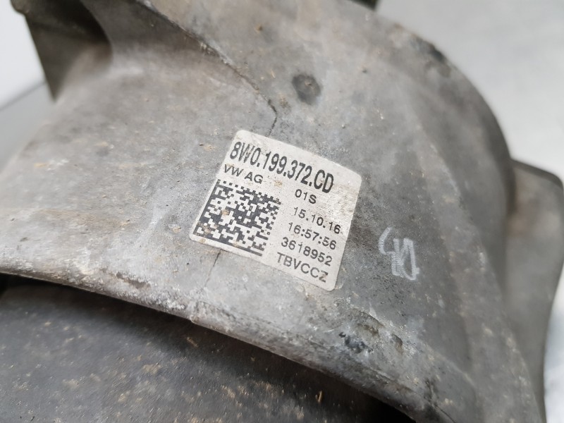 Recambio de soporte motor derecho para audi a4 (b9) quattro referencia OEM IAM 8W0199372CD  