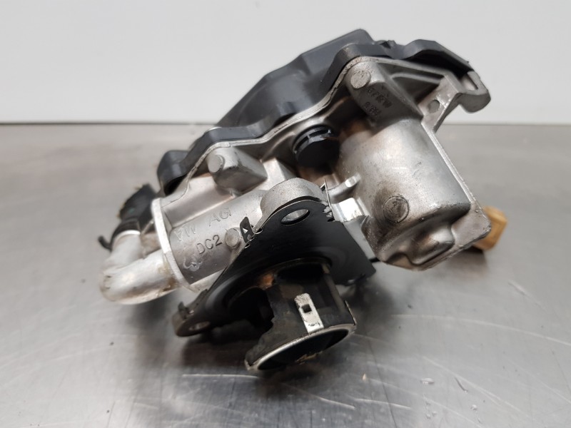 Recambio de valvula egr para audi a4 (b9) quattro referencia OEM IAM 04L131501S  