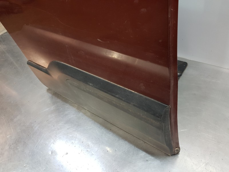 Recambio de puerta lateral corredera derecha para peugeot rifter active pack referencia OEM IAM 9820425380  