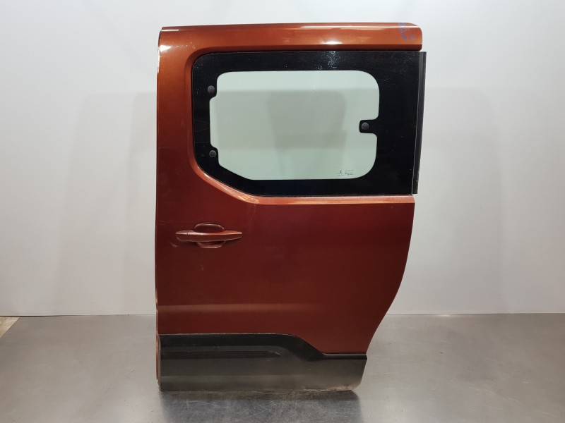 Recambio de puerta lateral corredera izquierda para peugeot rifter active pack referencia OEM IAM 9820434680  
