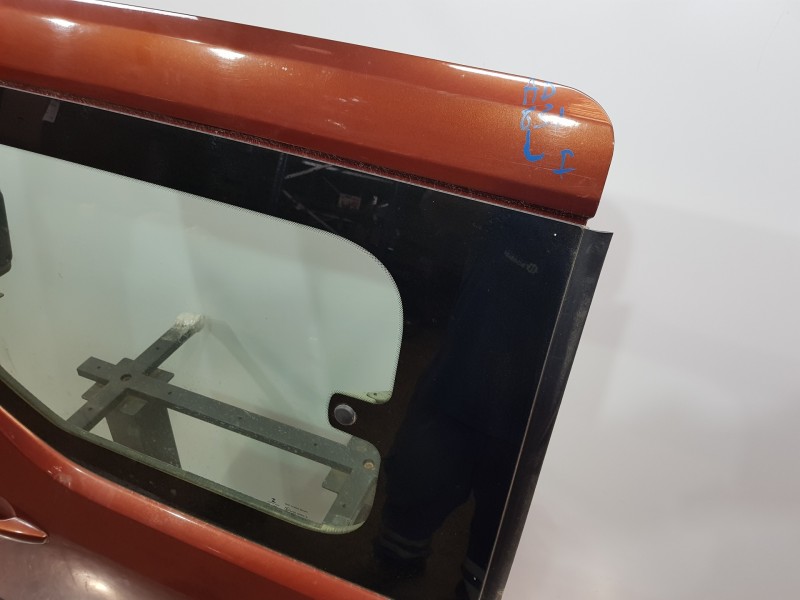 Recambio de puerta lateral corredera izquierda para peugeot rifter active pack referencia OEM IAM 9820434680  