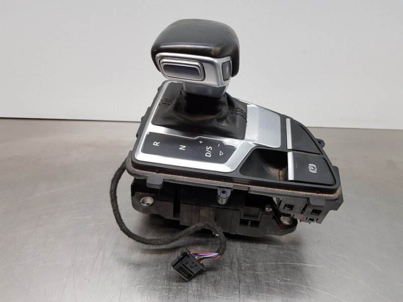 Recambio de palanca cambio para audi a4 (b9) quattro referencia OEM IAM 8W1713041J  