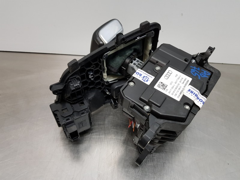Recambio de palanca cambio para audi a4 (b9) quattro referencia OEM IAM 8W1713041J  