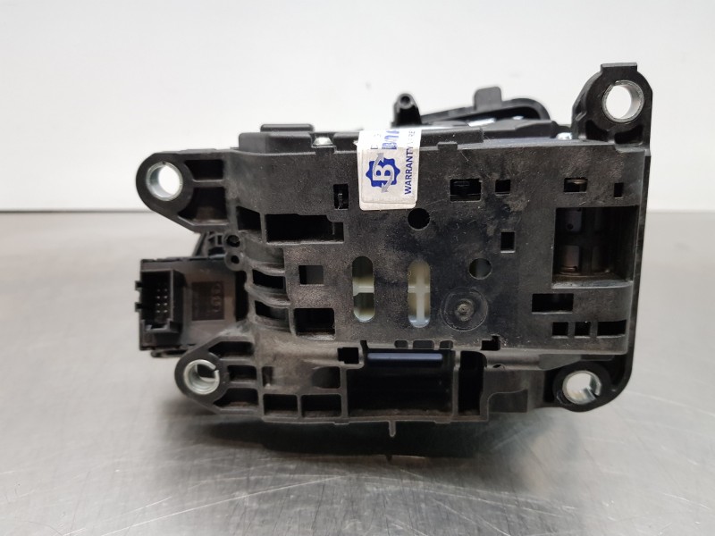 Recambio de palanca cambio para audi a4 (b9) quattro referencia OEM IAM 8W1713041J  