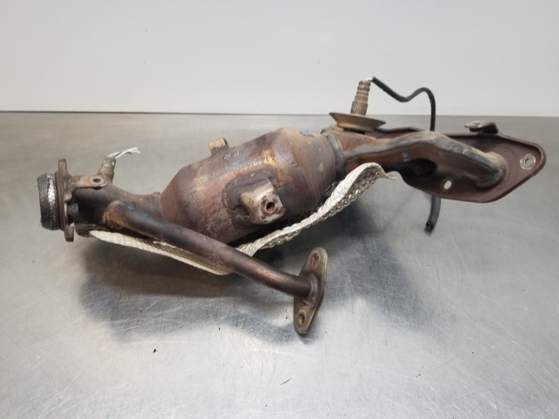 Recambio de catalizador para toyota yaris hybrid referencia OEM IAM 1714021110 21110 