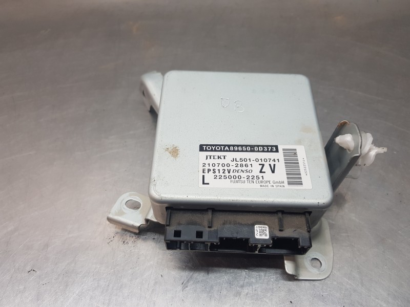 Recambio de modulo electronico para toyota yaris hybrid referencia OEM IAM 896500D373  