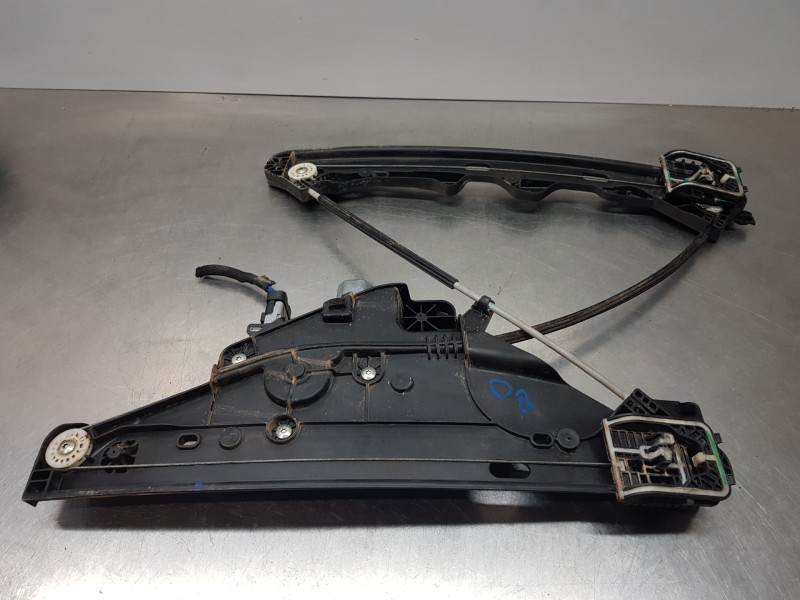 Recambio de elevalunas delantero derecho para opel mokka gs line referencia OEM IAM 9828130680  