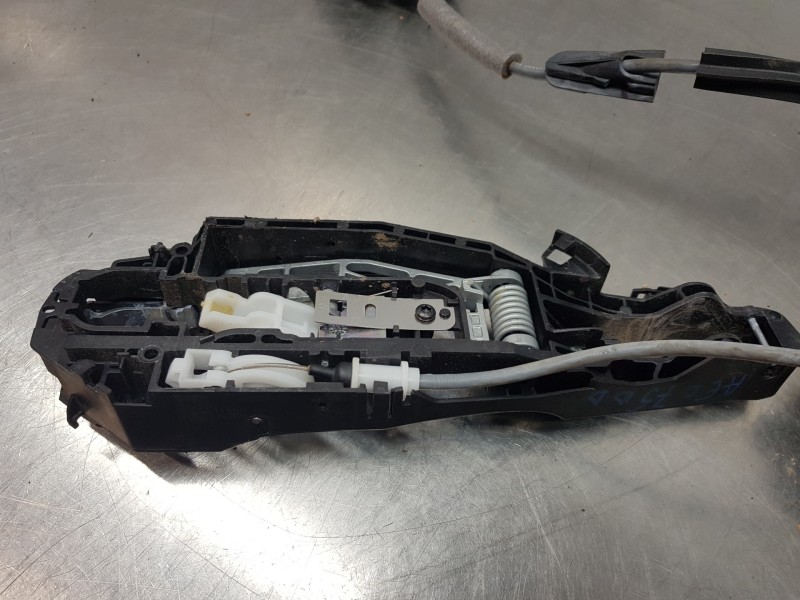 Recambio de cerradura puerta delantera derecha para opel mokka gs line referencia OEM IAM 9844442480 1A006441 