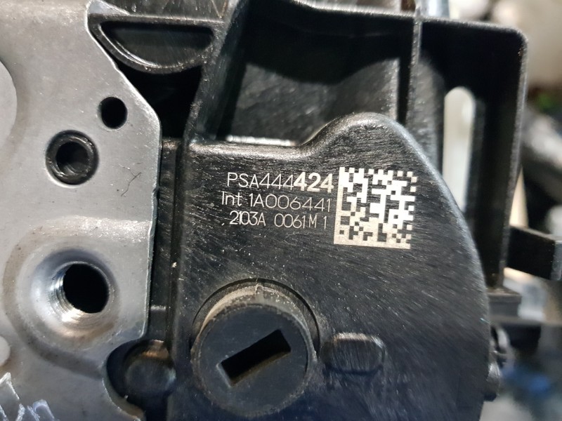 Recambio de cerradura puerta delantera derecha para opel mokka gs line referencia OEM IAM 9844442480 1A006441 