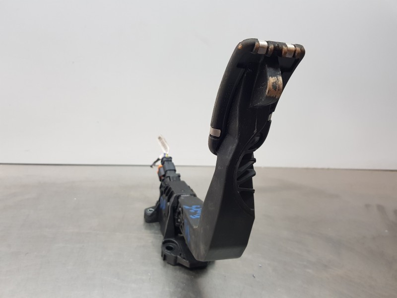 Recambio de potenciometro pedal para opel mokka gs line referencia OEM IAM 9837891880  