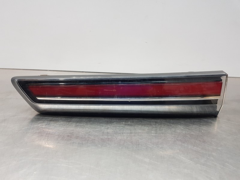 Recambio de piloto trasero derecho interior para opel mokka gs line referencia OEM IAM 9833944580  