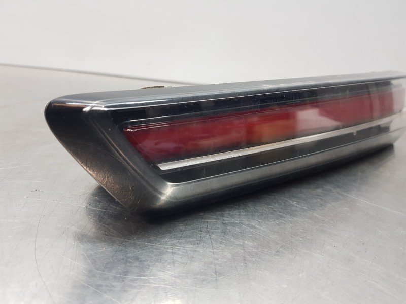 Recambio de piloto trasero derecho interior para opel mokka gs line referencia OEM IAM 9833944580  