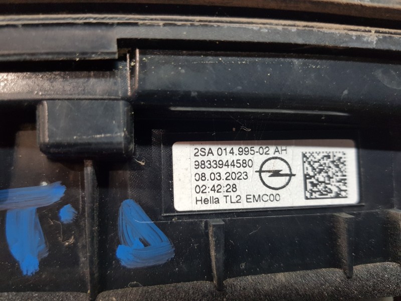 Recambio de piloto trasero derecho interior para opel mokka gs line referencia OEM IAM 9833944580  