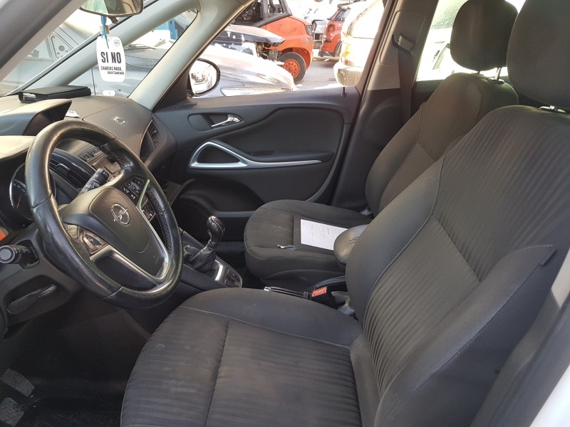 opel zafira tourer del año 2015