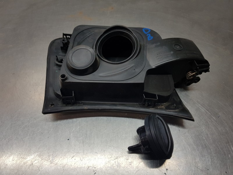 Recambio de tapa exterior combustible para opel mokka gs line referencia OEM IAM 9833719880 9833719780 9833719580