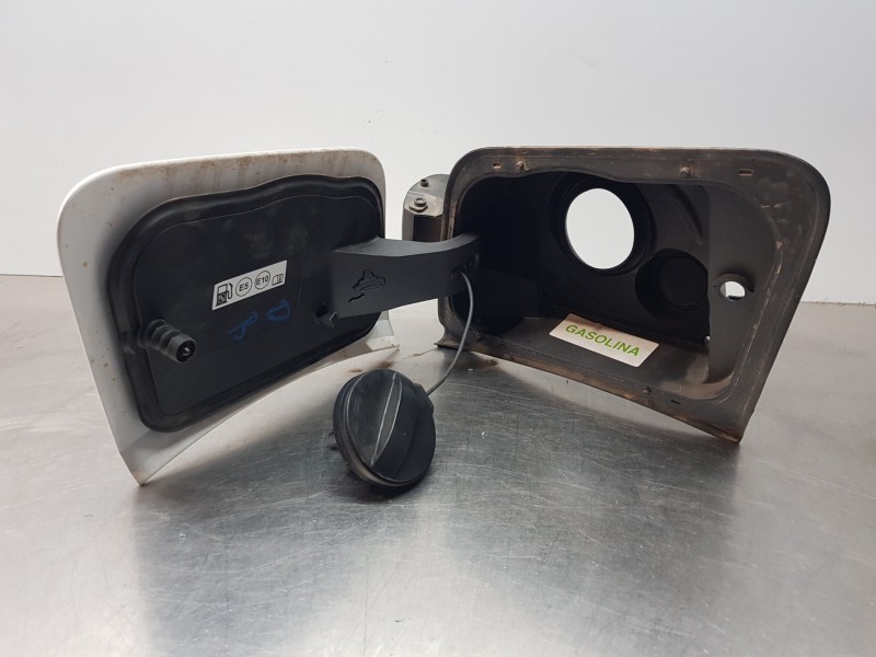 Recambio de tapa exterior combustible para opel mokka gs line referencia OEM IAM 9833719880 9833719780 9833719580