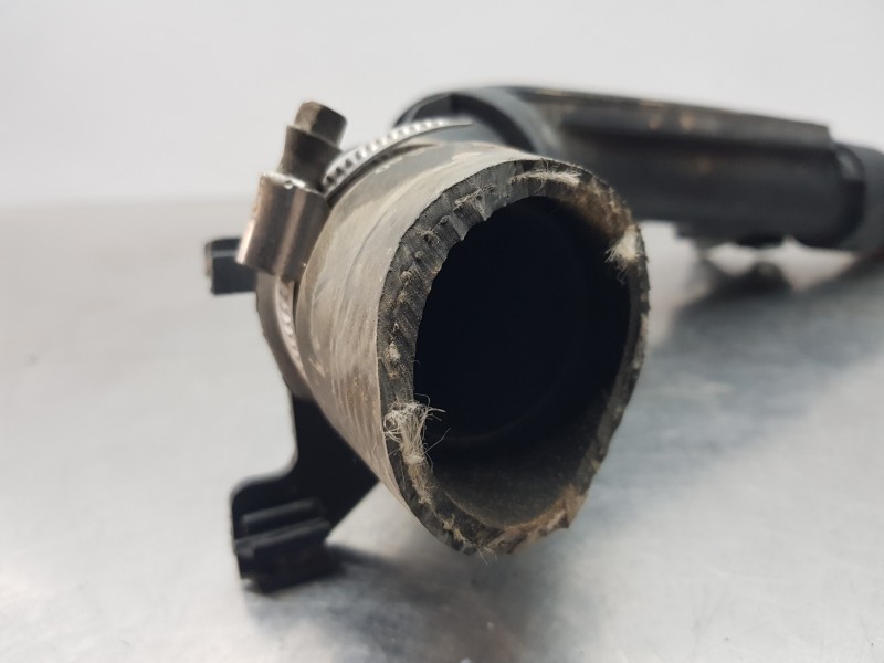 Recambio de tubo presion turbocompresor para opel mokka gs line referencia OEM IAM 9677681880  