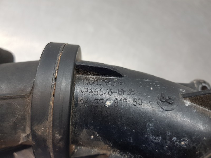 Recambio de tubo presion turbocompresor para opel mokka gs line referencia OEM IAM 9677681880  