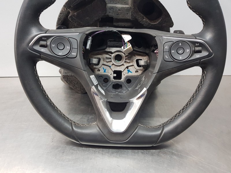 Recambio de volante para opel mokka gs line referencia OEM IAM 98356599YX 98356599Y 