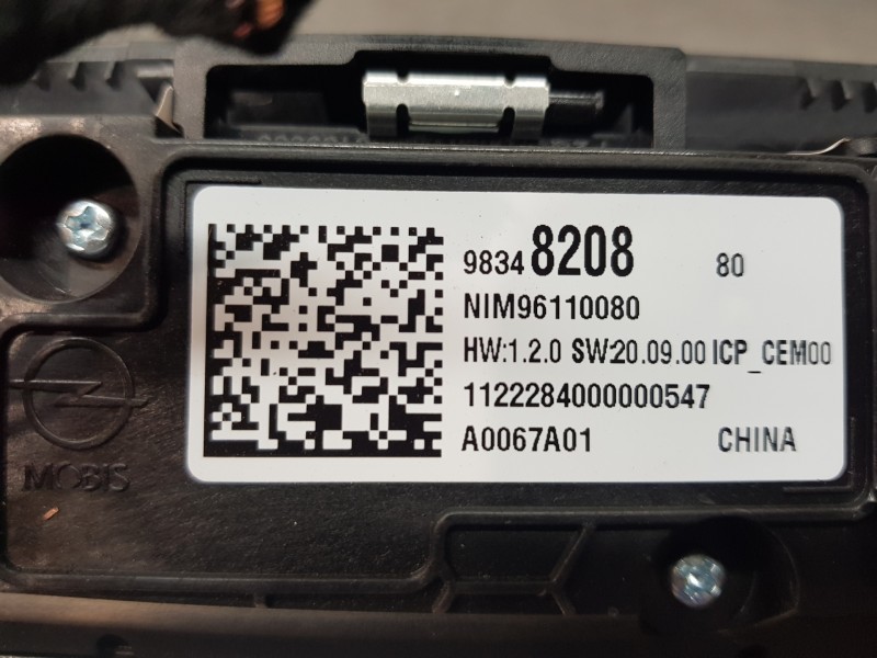 Recambio de warning para opel mokka gs line referencia OEM IAM 9834820880  
