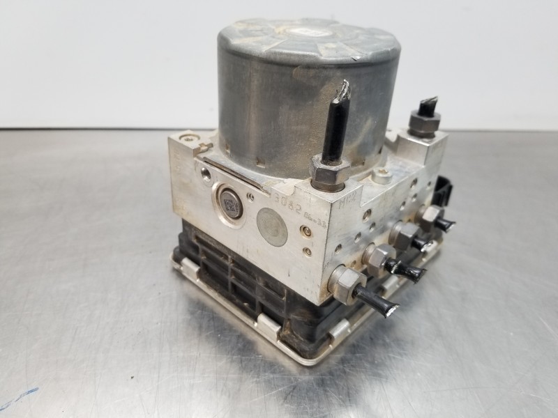 Recambio de abs para ford focus active referencia OEM IAM JX612B373LC 10022016744 