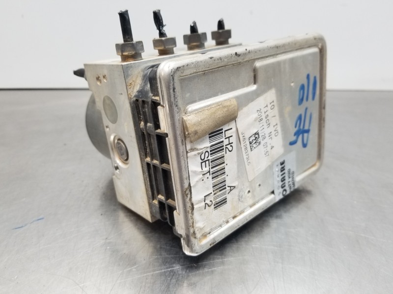 Recambio de abs para ford focus active referencia OEM IAM JX612B373LC 10022016744 