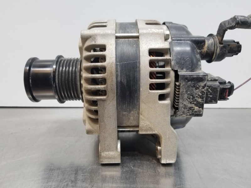 Recambio de alternador para ford focus active referencia OEM IAM 2198947 MS1042119540 JX6T10300FA