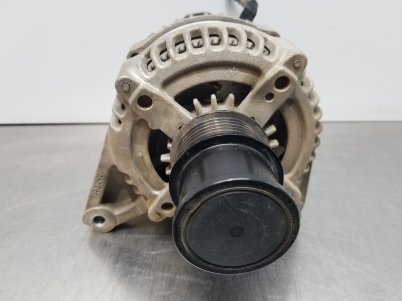 Recambio de alternador para ford focus active referencia OEM IAM 2198947 MS1042119540 JX6T10300FA